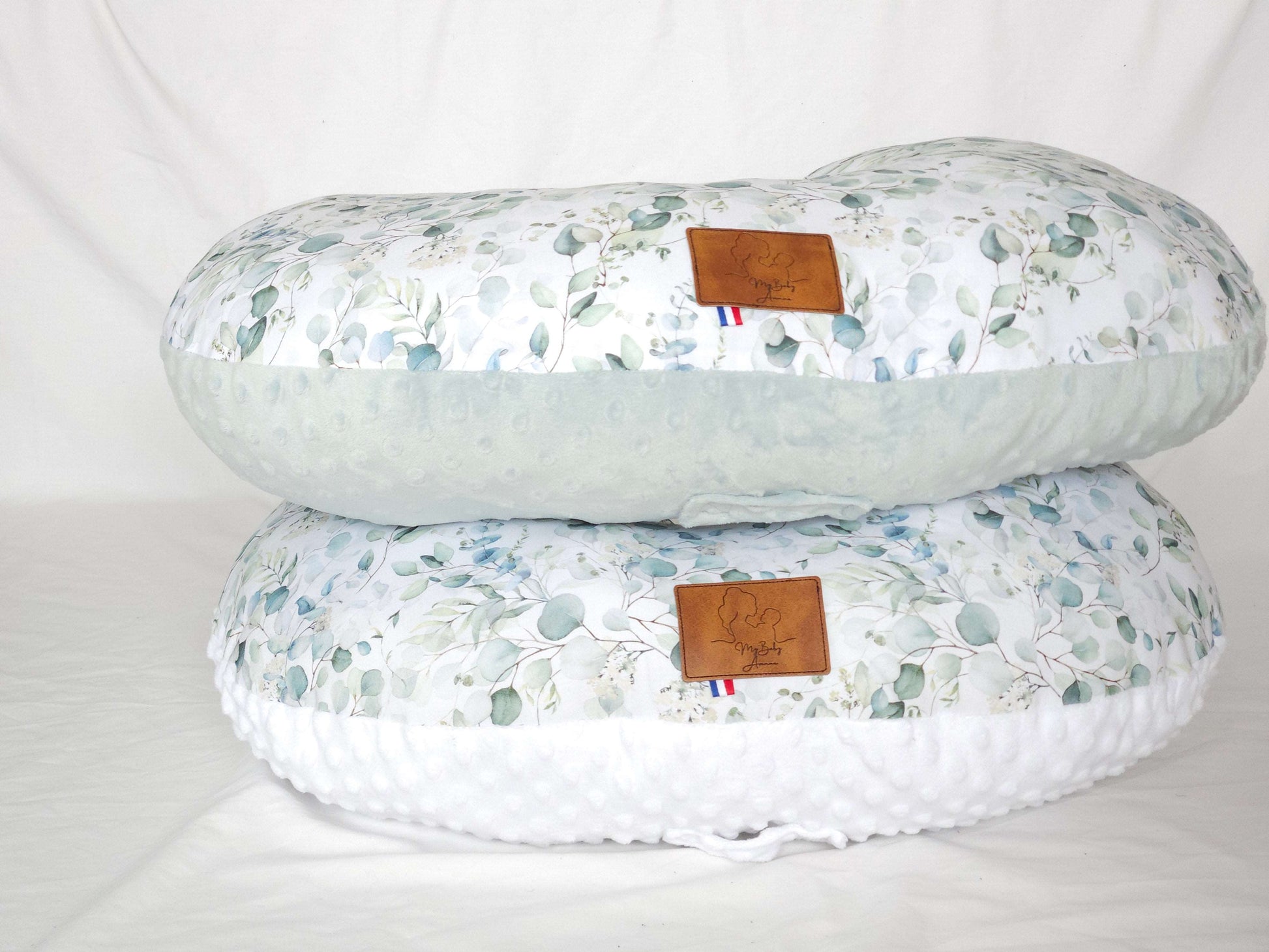 Coussin d’allaitement eucalyptus blanc My Baby Avenue