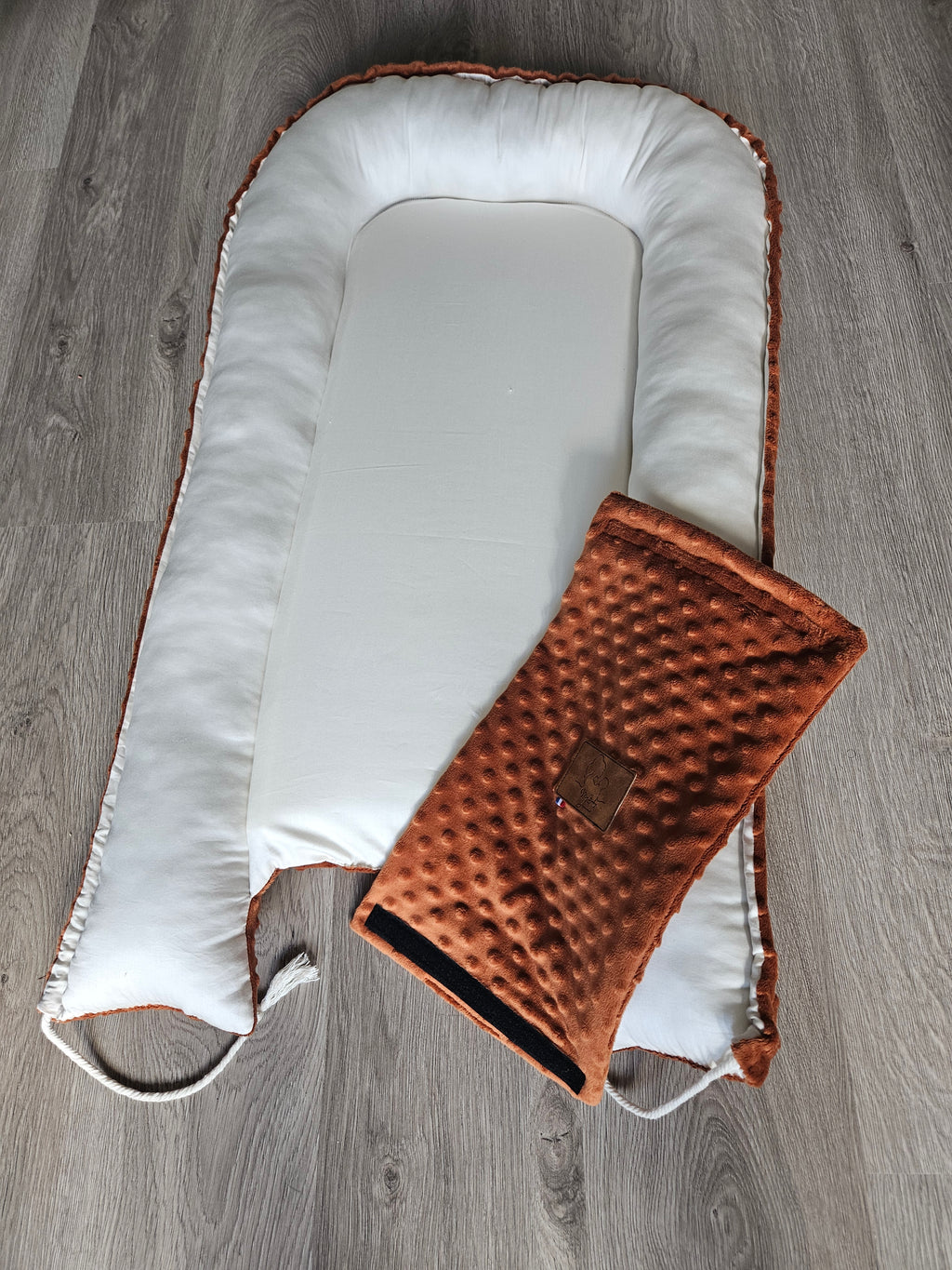 Réducteur de lit terracotta – Collection Essentiels – My Baby Avenue