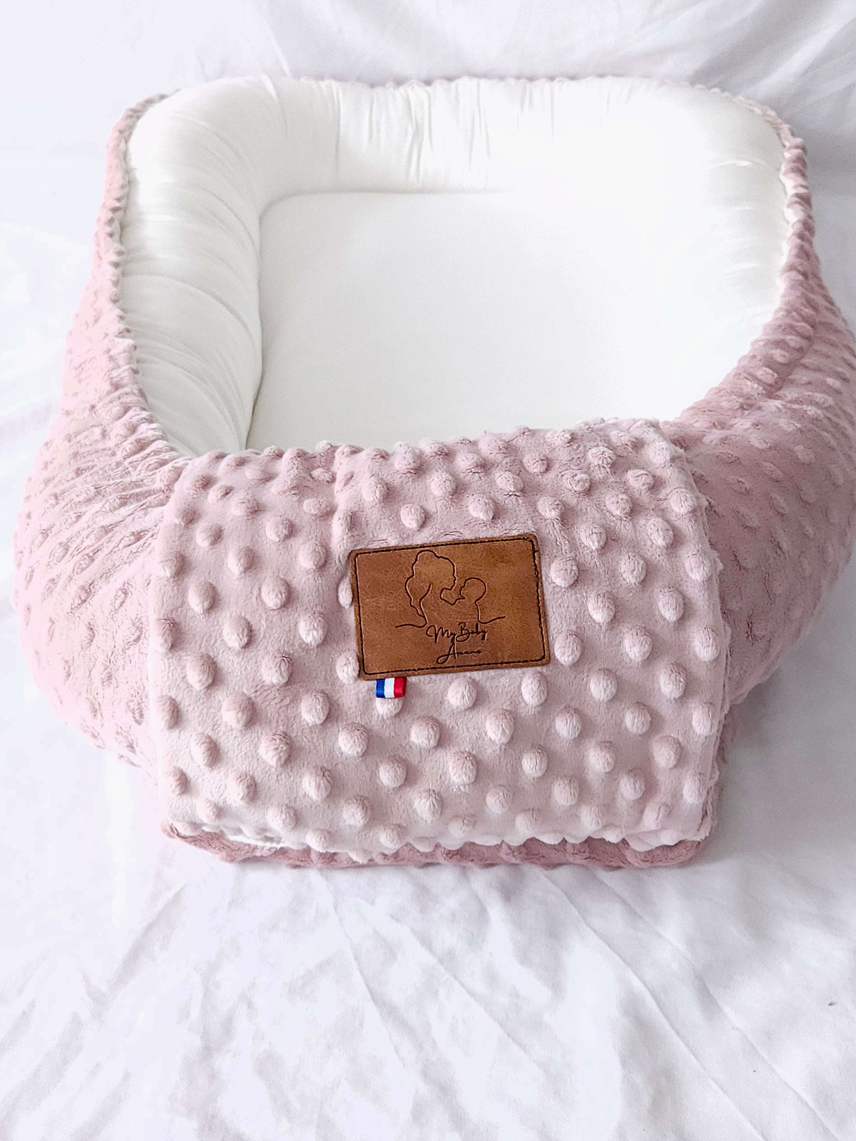 Réducteur de lit vieux rose – Collection Essentiels – My Baby Avenue