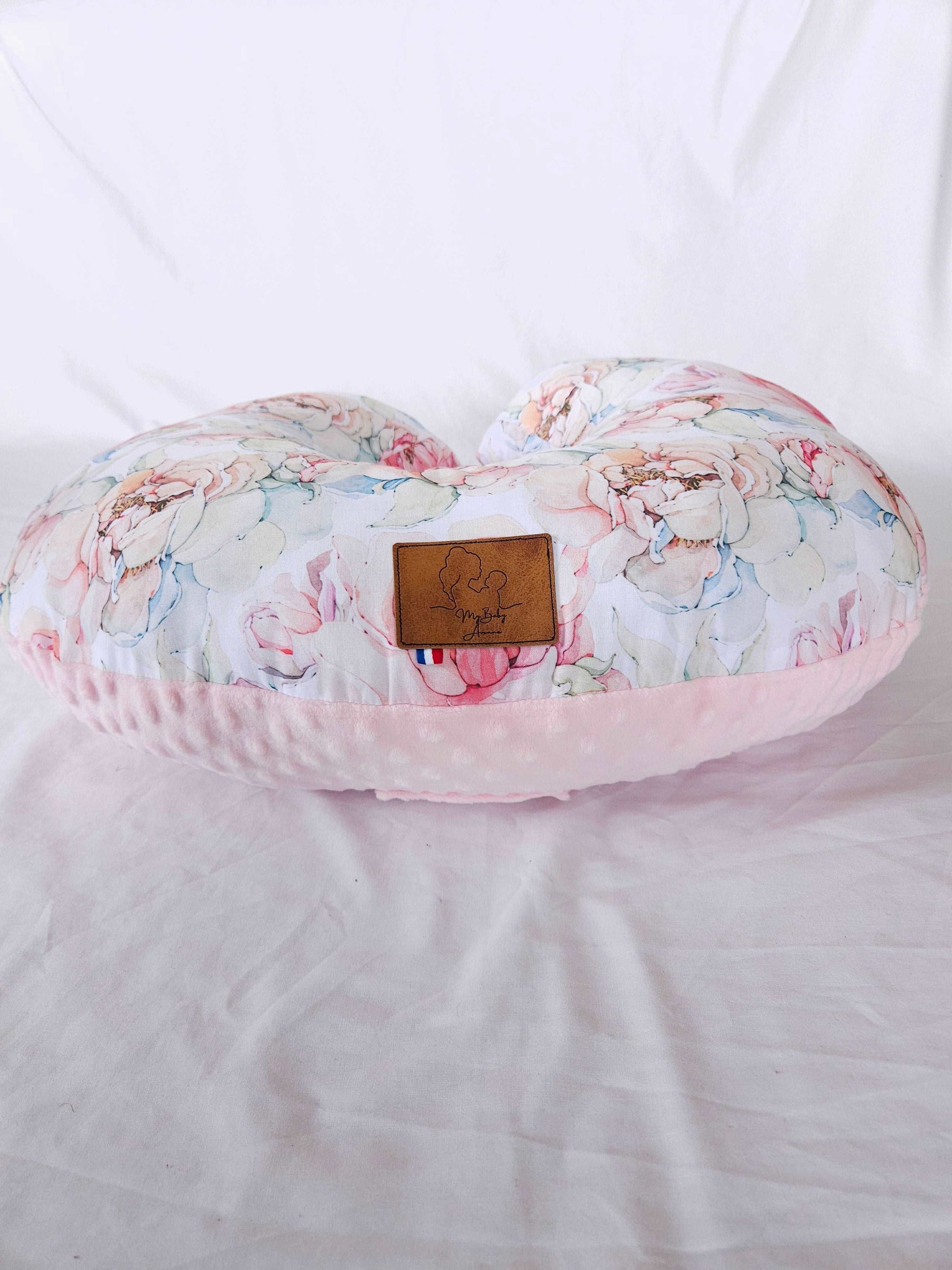 Coussin d’allaitement pivoine fait main My Baby Avenue